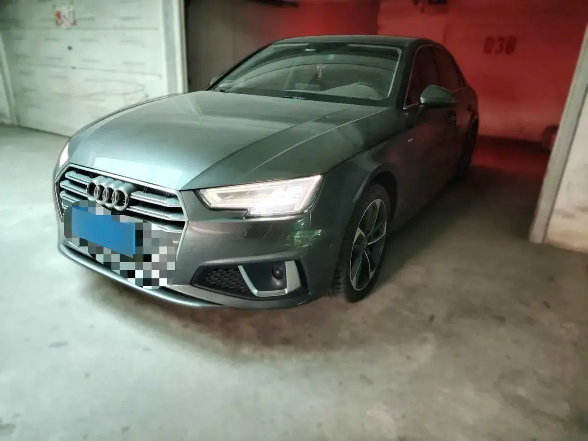 2019 Audi A4L 2.0T 190HP L4 7DCT