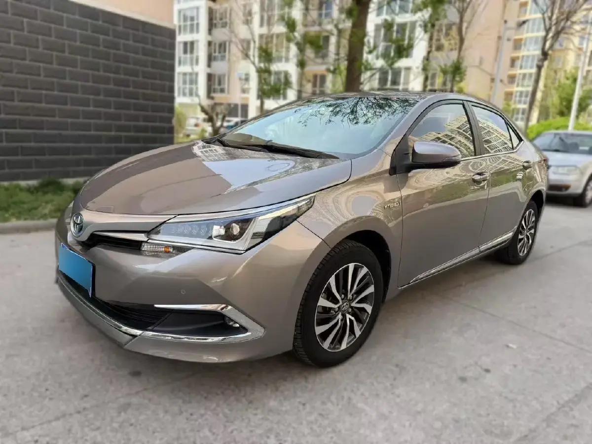 2017 Toyota Corolla 1.8L 99HP L4 E-CVT Hybrid