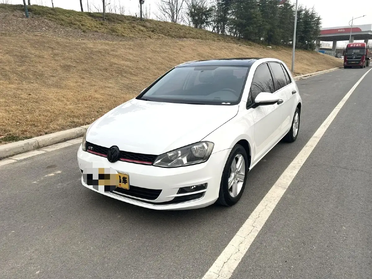 2014 Volkswagen Golf 1.4T 131HP L4 7DCT