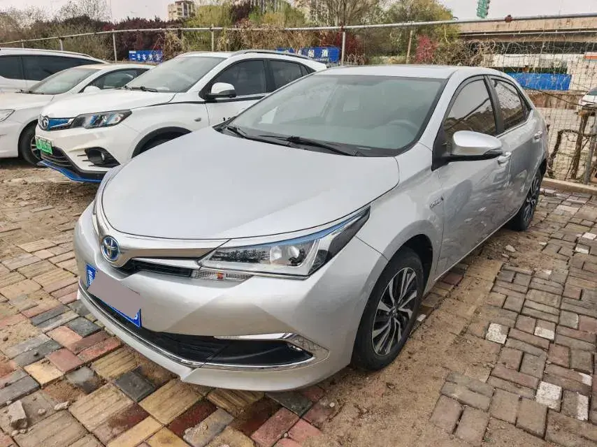 2016 Toyota Corolla 1.8L 99HP L4 E-CVT Hybrid
