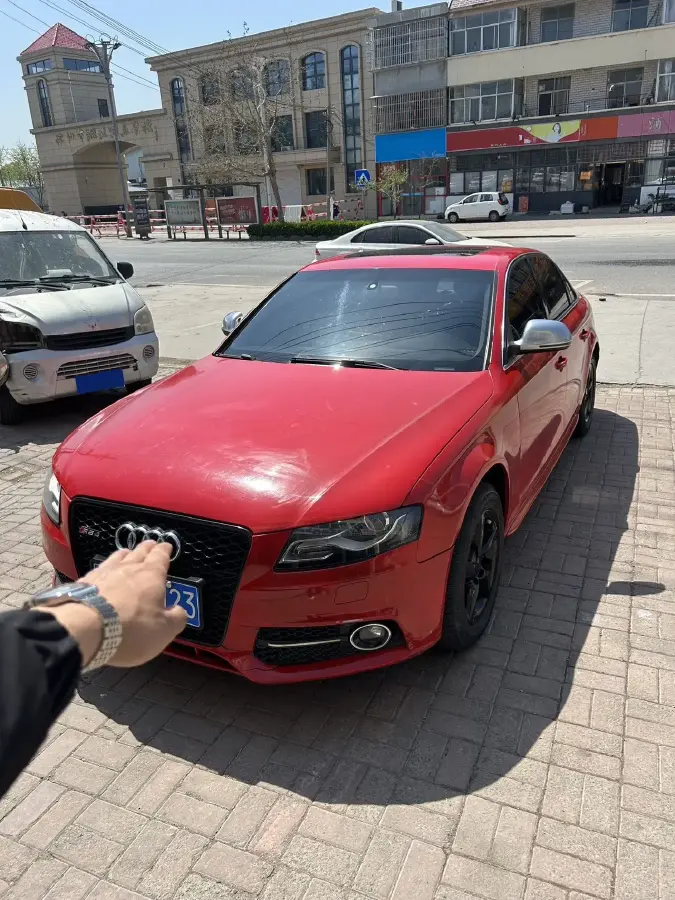 2010 Audi Q5 2.0T 211HP L4 7DCT