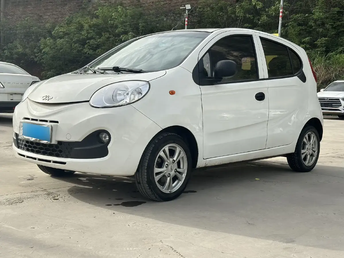 2013 Chery QQ 1.0L 69HP L3 5MT
