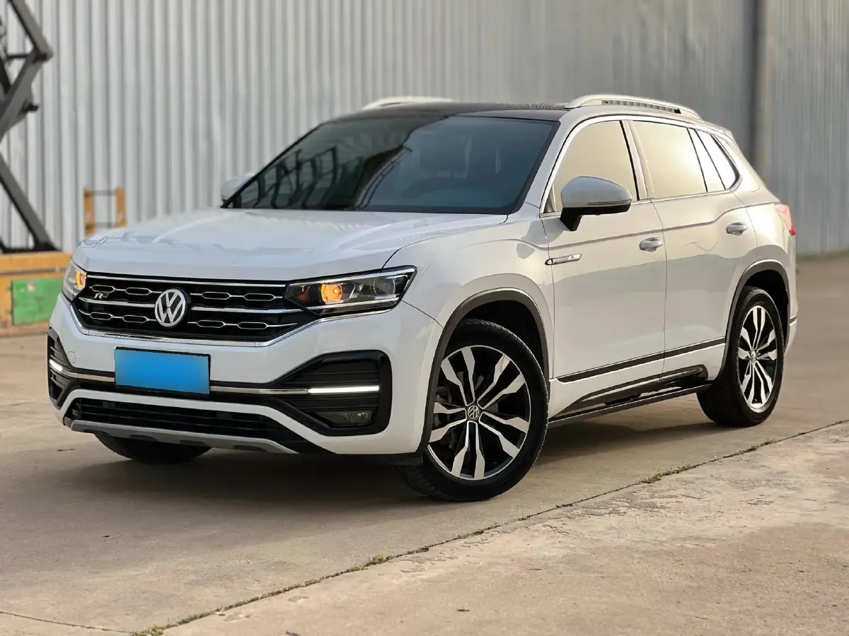 2020 Volkswagen Tayron 2.0T 220HP L4 7DCT