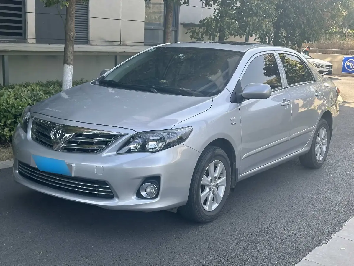 2012 Toyota Corolla 1.6L 122HP L4 4AT