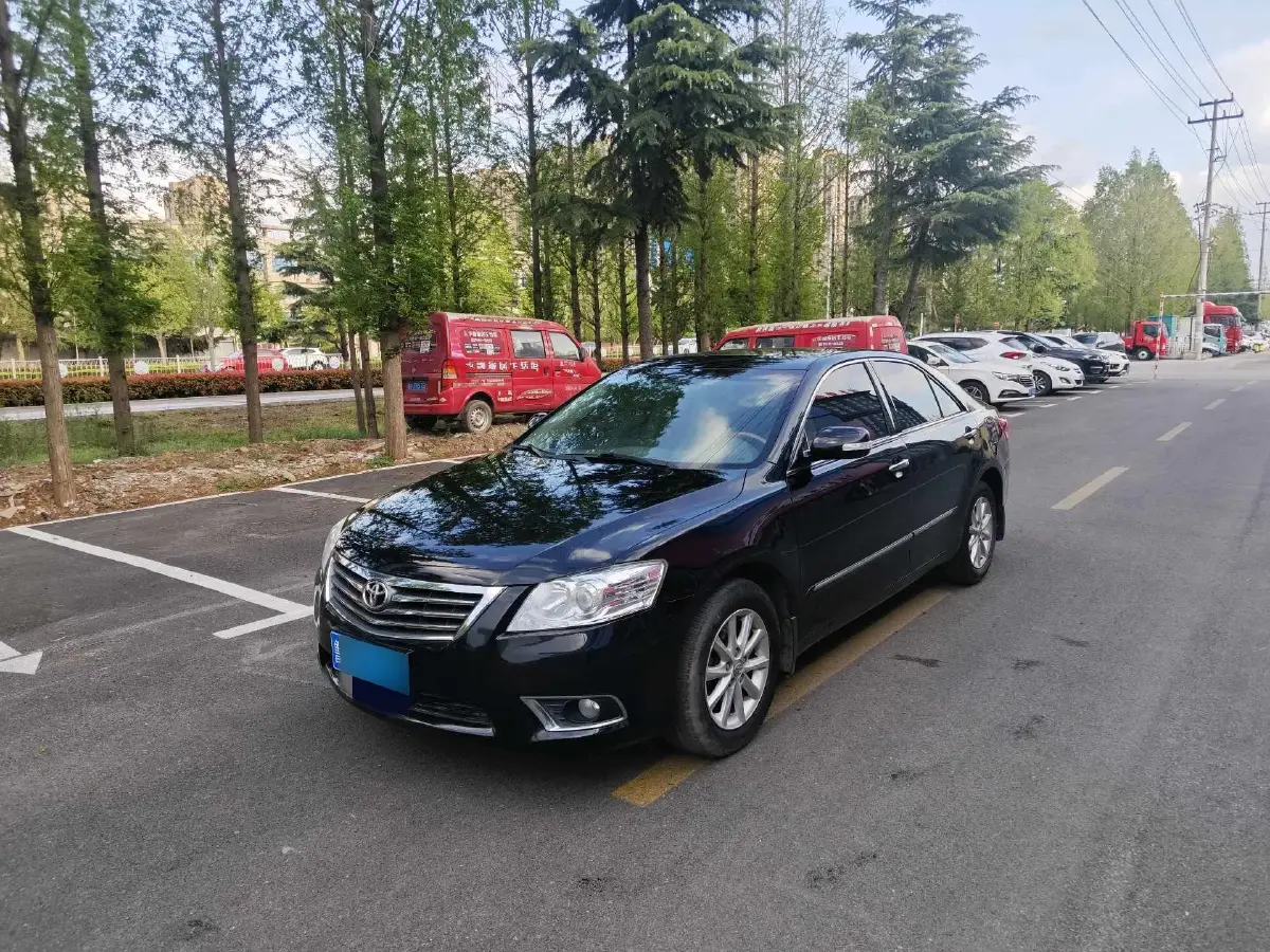 2013 Toyota Camry 2.0L 147HP L4 4AT