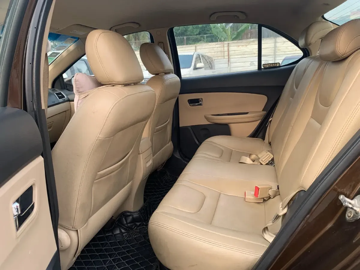 2013 Chery E3 1.5L 109HP L4 5MT,autocango,china used car exporter,china ev exporter,chinese used car exporter,chinese used ev exporter