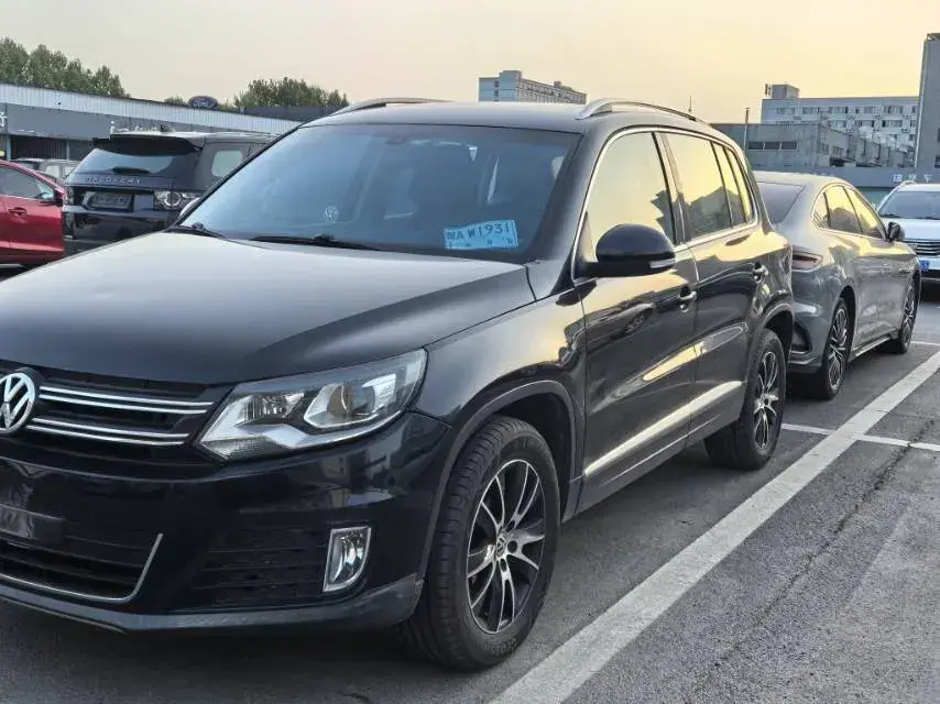 2015 Volkswagen Tiguan 1.8T 160HP L4 6AT
