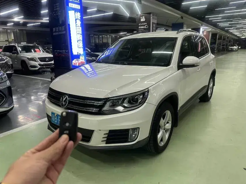2013 Volkswagen Tiguan 1.8T 160HP L4 6AT