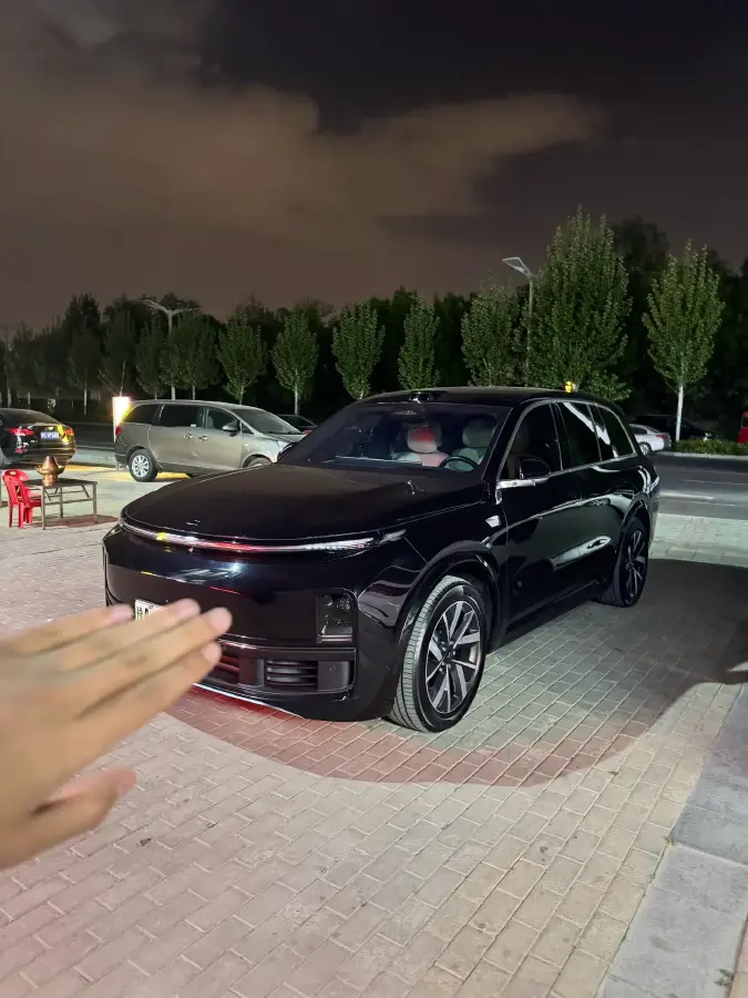 2023 Li L8 Range Extended 154HP REEV 40.9KWH