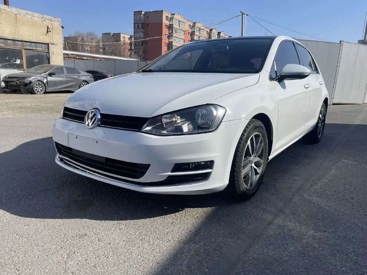 2015 Volkswagen Golf 1.4T 131HP L4 7DCT