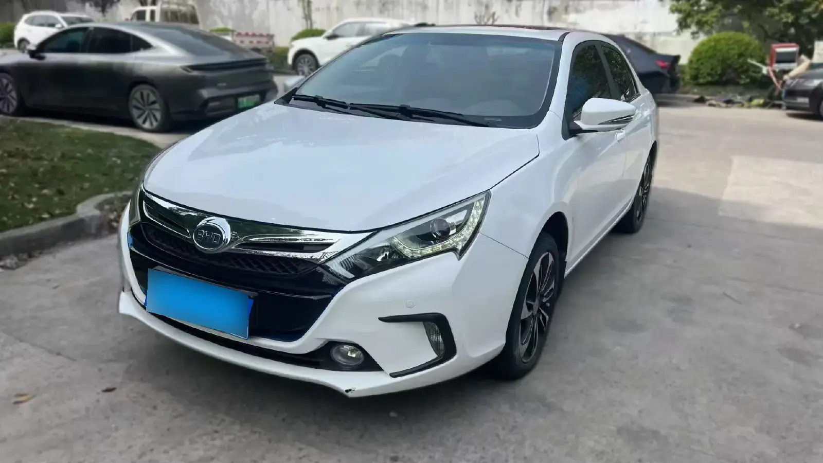2015 BYD Qin 1.5T 154HP L4 6DCT PHEV 13KWH