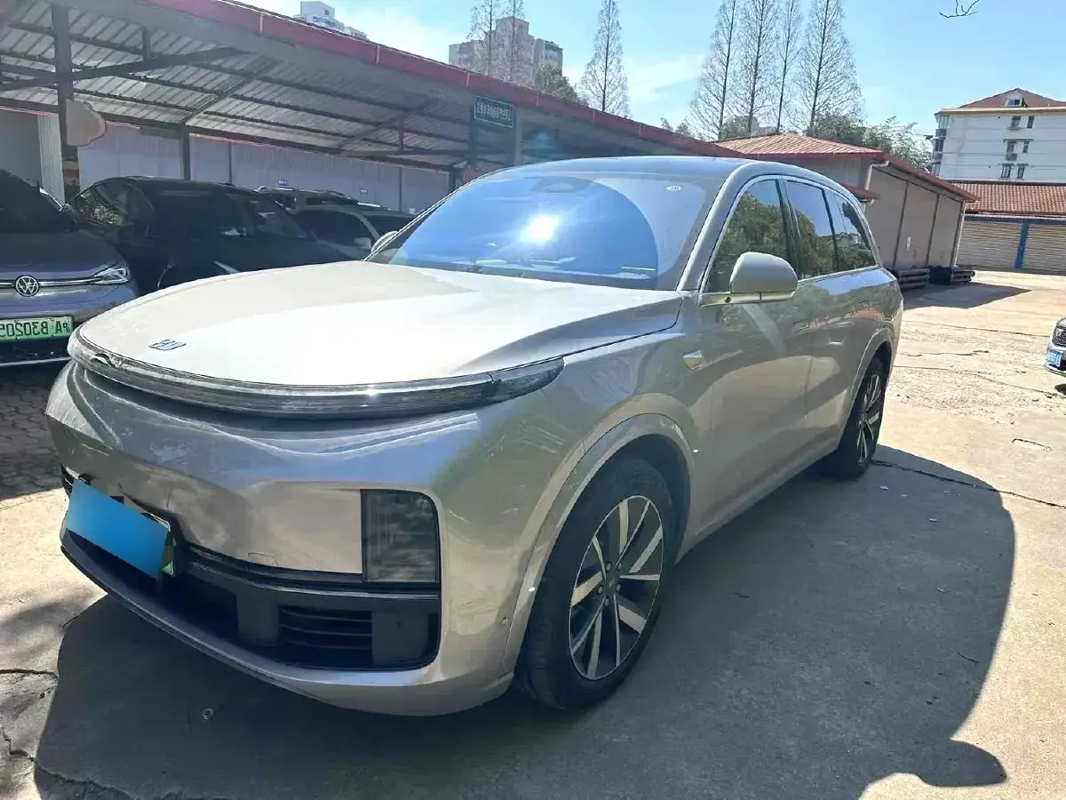 2023 Li L8 Range Extended 154HP REEV 40.9KWH