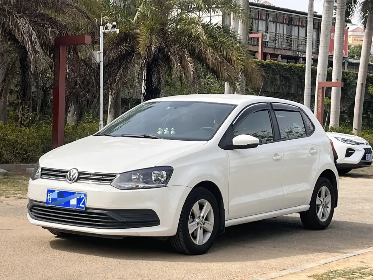 2016 Volkswagen Polo 1.4L 90HP L4 6AT