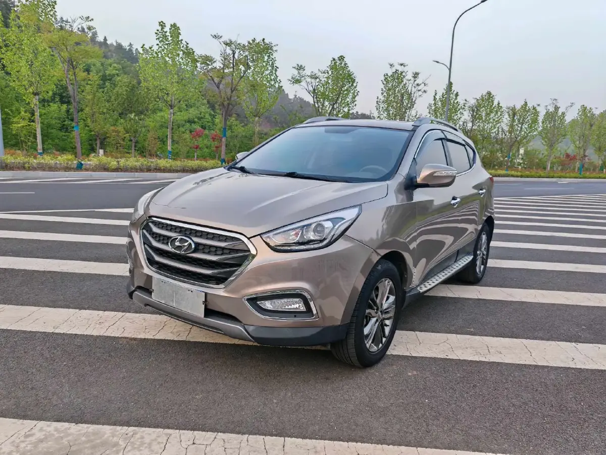 2015 Hyundai ix35 2.0L 165HP L4 6AT