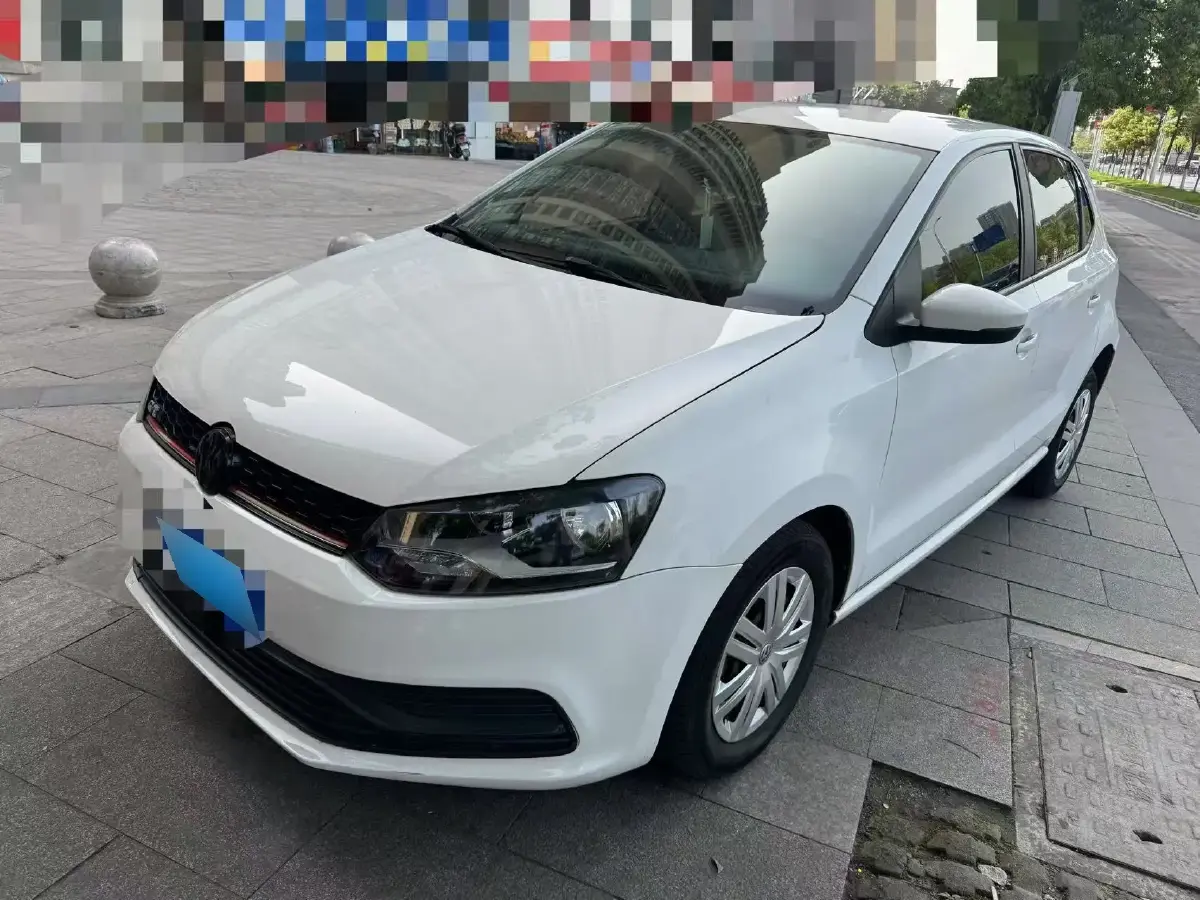 2016 Volkswagen Polo 1.4L 90HP L4 6AT