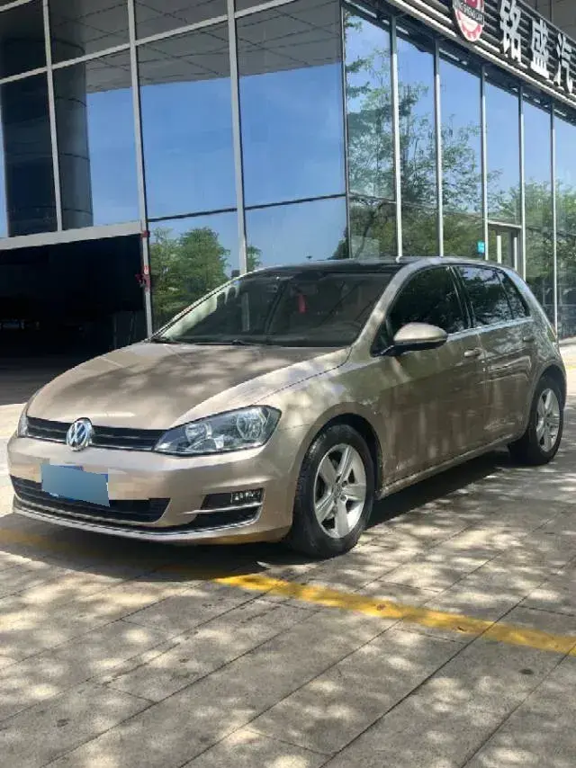 2015 Volkswagen Golf 1.4T 131HP L4 5MT