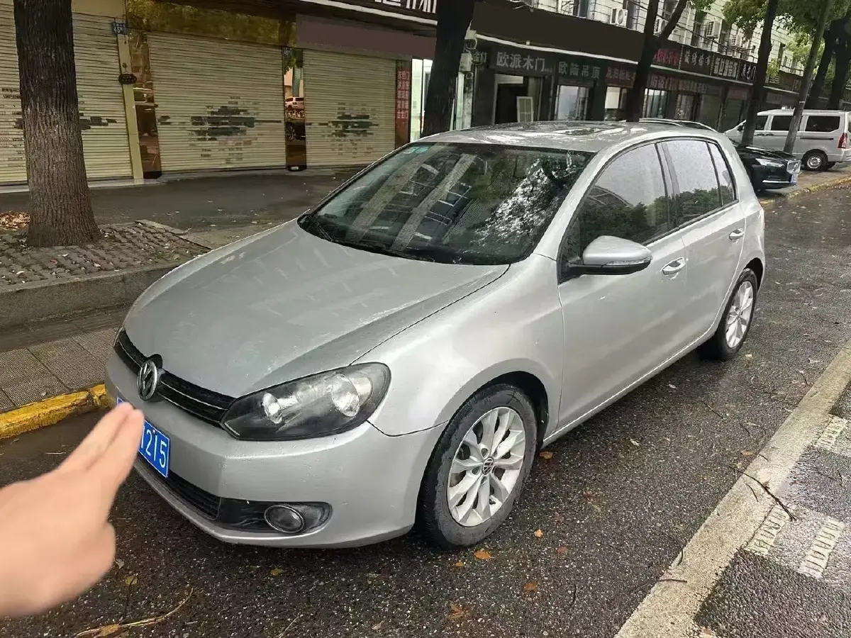 2011 Volkswagen Golf 1.4T 131HP L4 7DCT