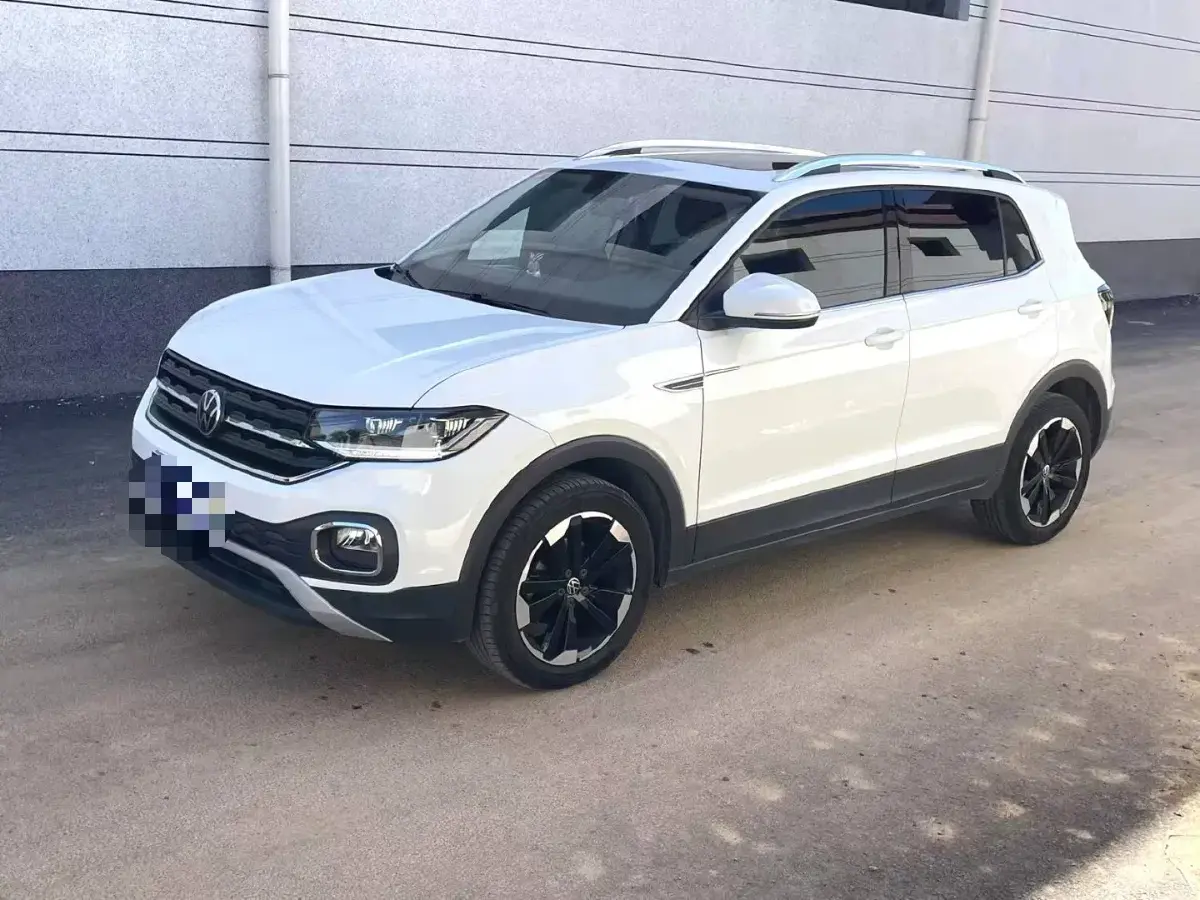 2021 Volkswagen Tacqua 1.2T 116HP L4 7DCT