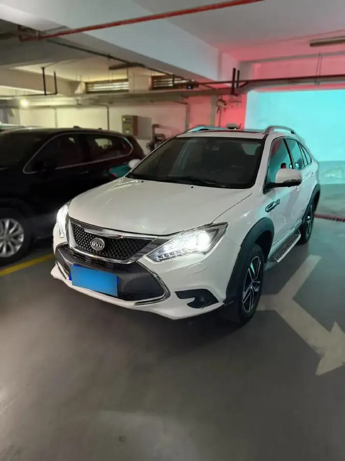 2015 BYD Tang 2.0T 205HP L4 6DCT PHEV