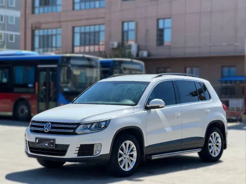 2015 Volkswagen Tiguan 1.8T 160HP L4 6AT