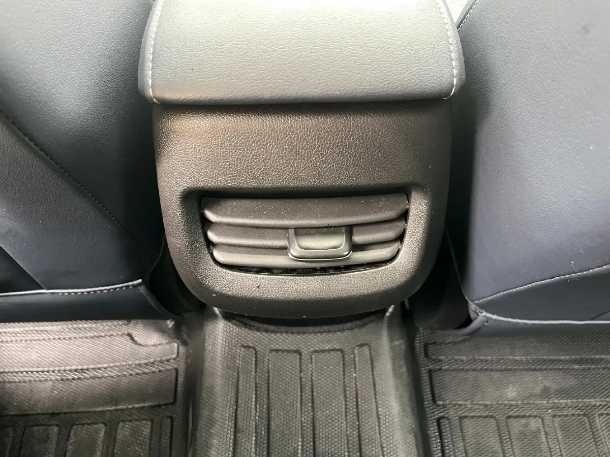 2023 Chevrolet Monza 1.5L 113HP L4 6DCT,autocango,china used car exporter,china ev exporter,chinese used car exporter,chinese used ev exporter