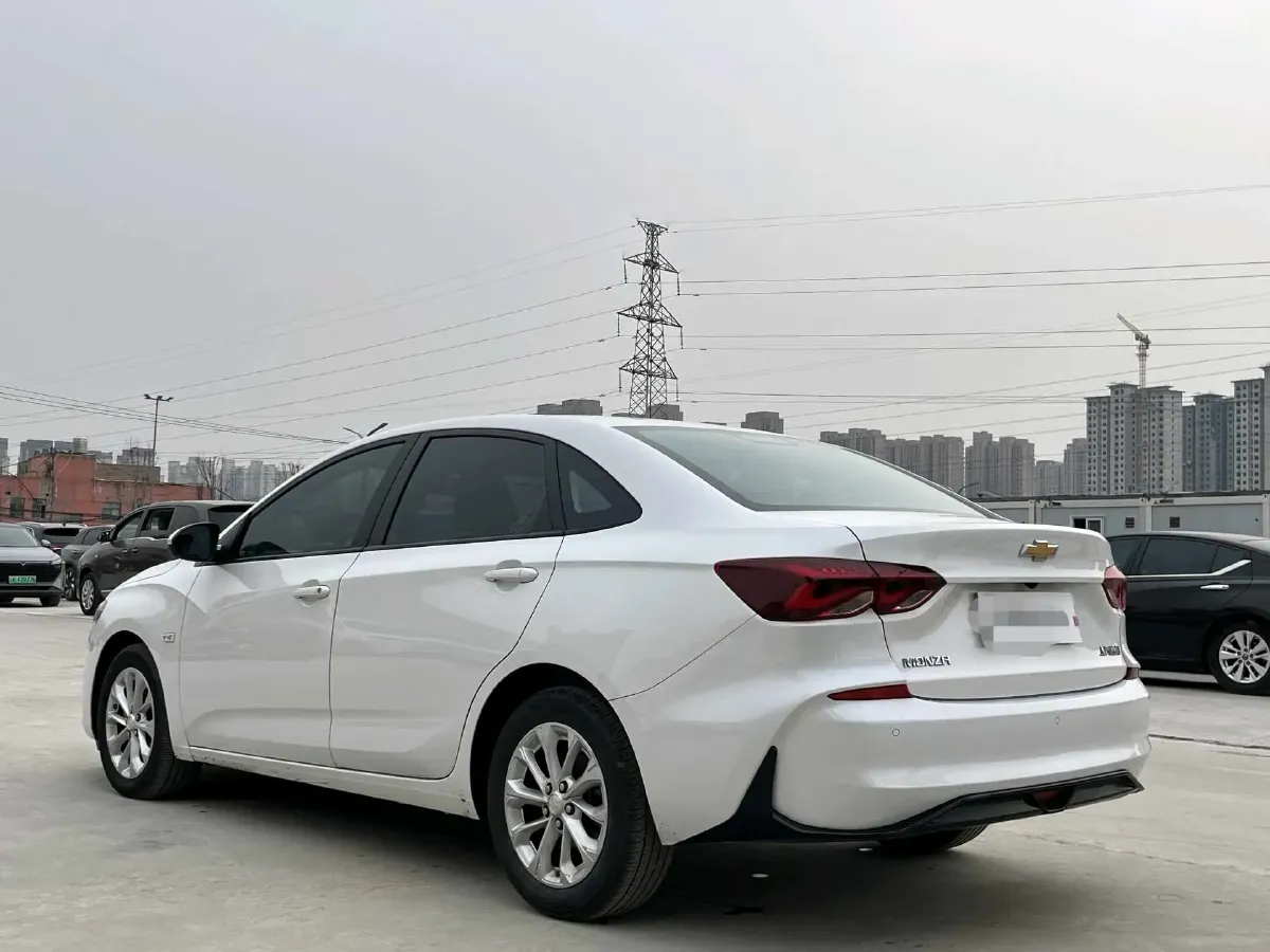 2023 Chevrolet Monza 1.5L 113HP L4 6DCT,autocango,china used car exporter,china ev exporter,chinese used car exporter,chinese used ev exporter