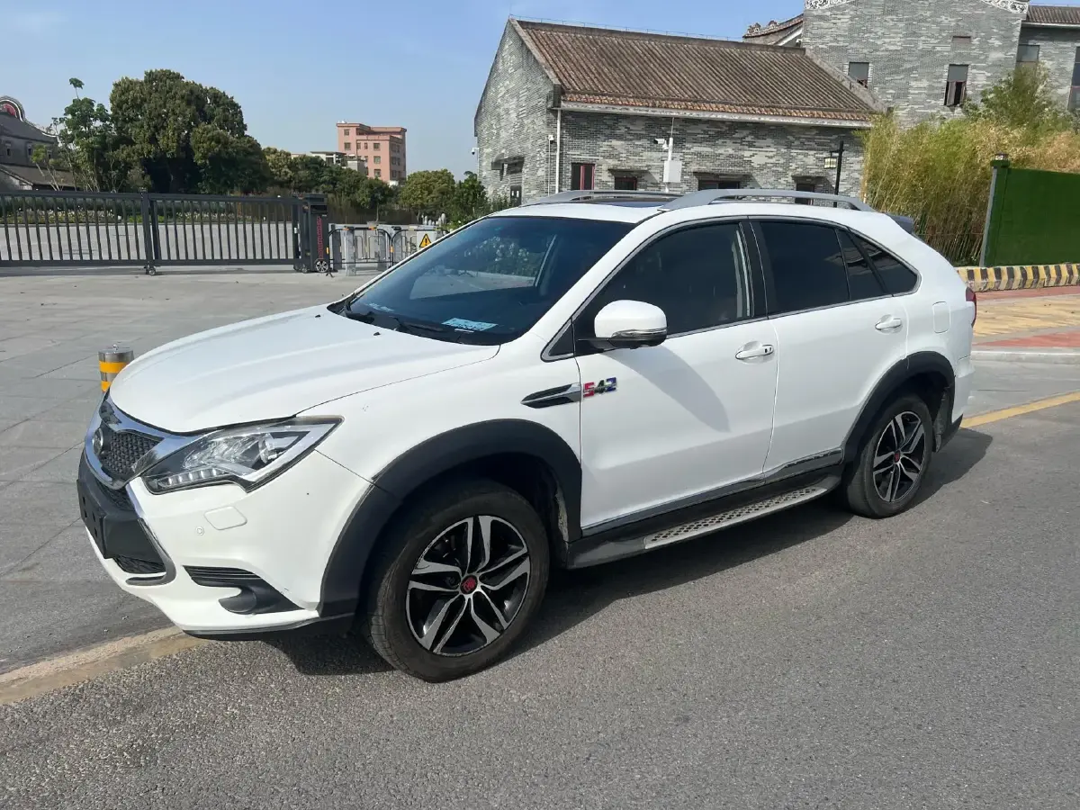 2015 BYD Tang 2.0T 205HP L4 6DCT PHEV