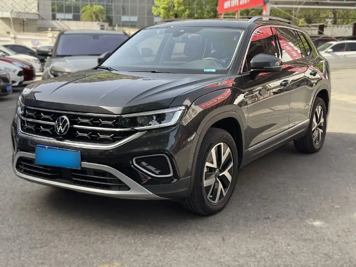 2023 Volkswagen Tayron 2.0T 186HP L4 7DCT