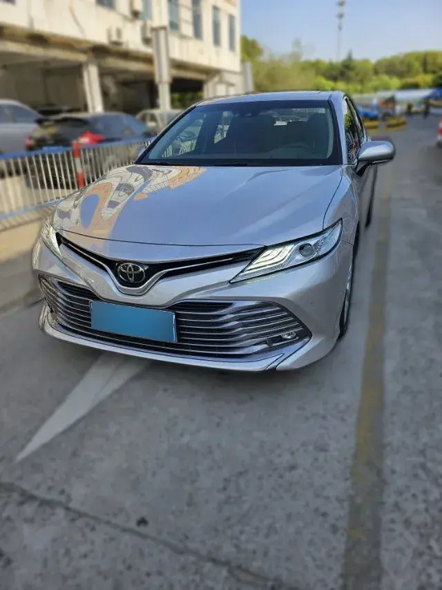 2019 Toyota Camry 2.0L 178HP L4 CVT
