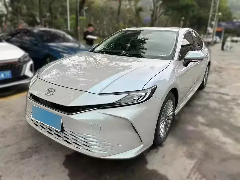 2024 Toyota Camry 2.0L 173HP L4 CVT