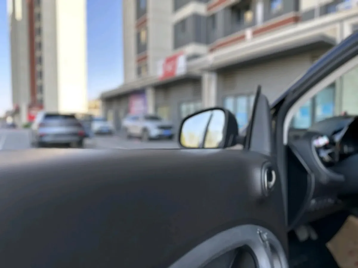 2019 Smart smart fortwo 0.9T 90HP L3 6DCT,autocango,china used car exporter,china ev exporter,chinese used car exporter,chinese used ev exporter