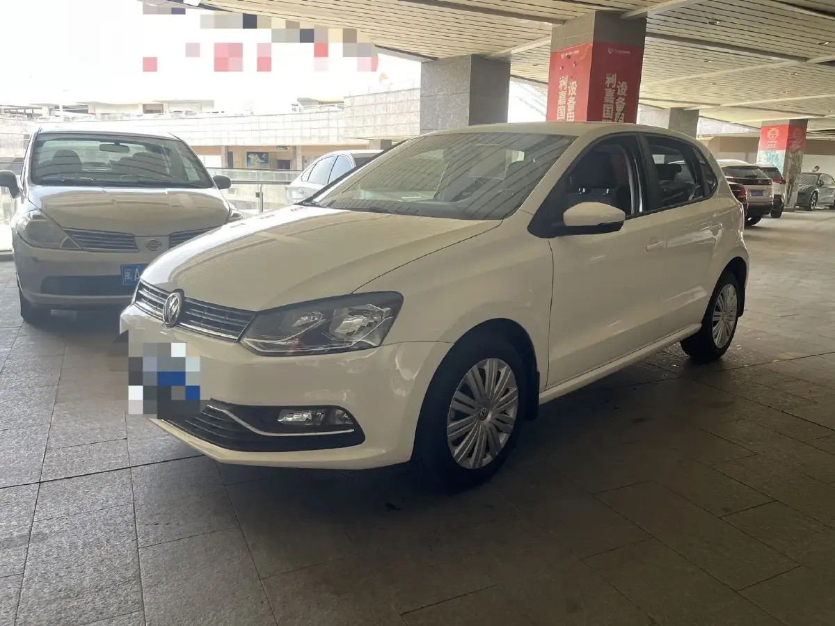 2016 Volkswagen Polo 1.6L 110HP L4 5MT