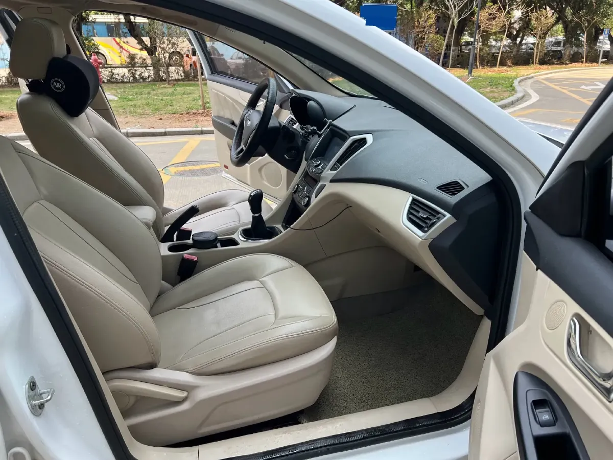 2015 Chery Arrizo 7 1.6L 126HP L4 CVT,autocango,china used car exporter,china ev exporter,chinese used car exporter,chinese used ev exporter