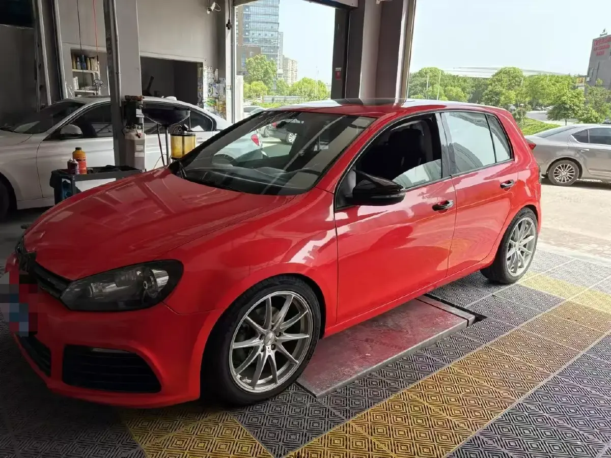 2010 Volkswagen Golf 1.4T 131HP L4 7DCT