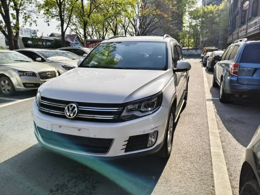 2015 Volkswagen Tiguan 1.8T 160HP L4 6AT