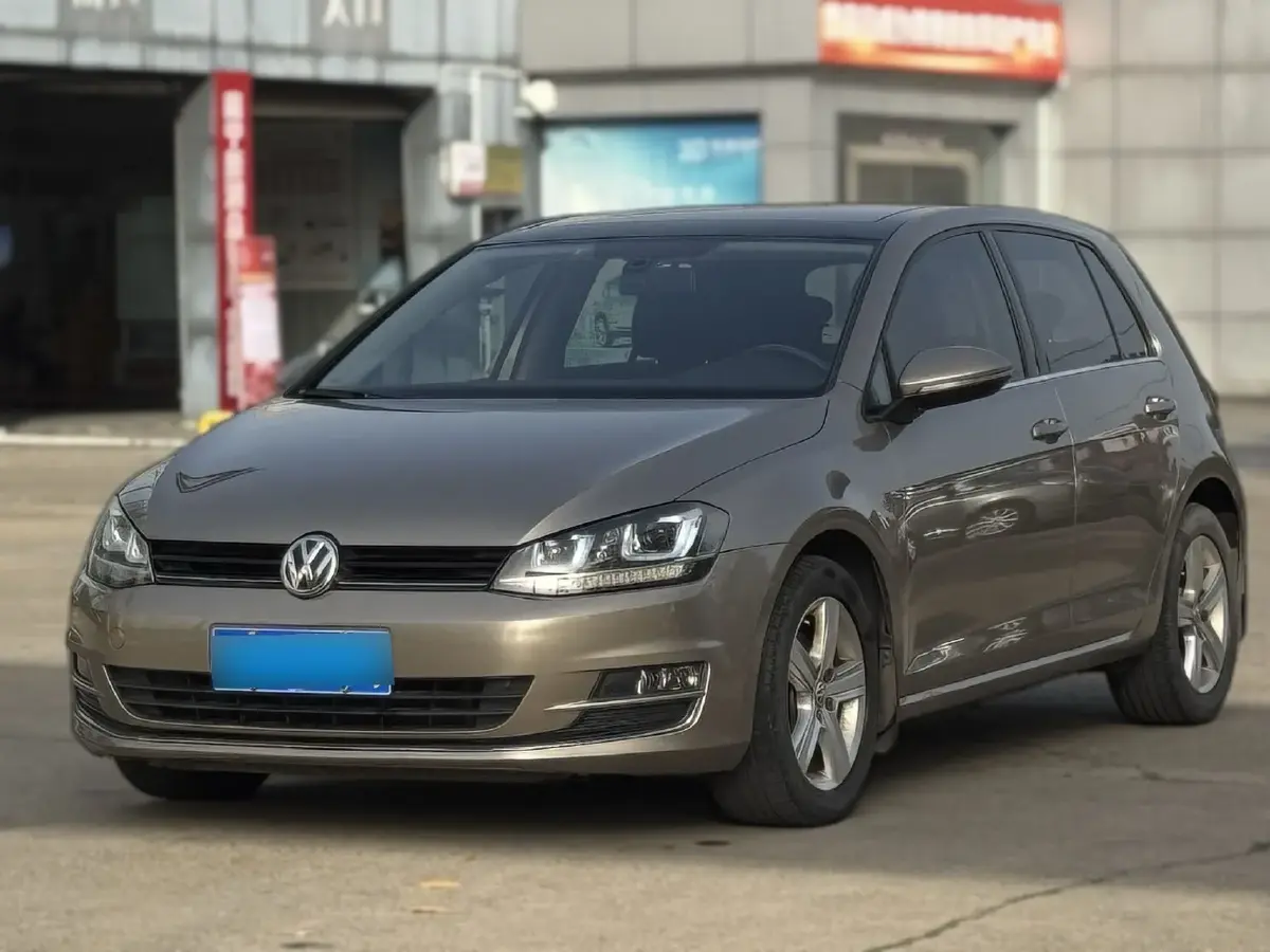 2015 Volkswagen Golf 1.4T 131HP L4 5MT
