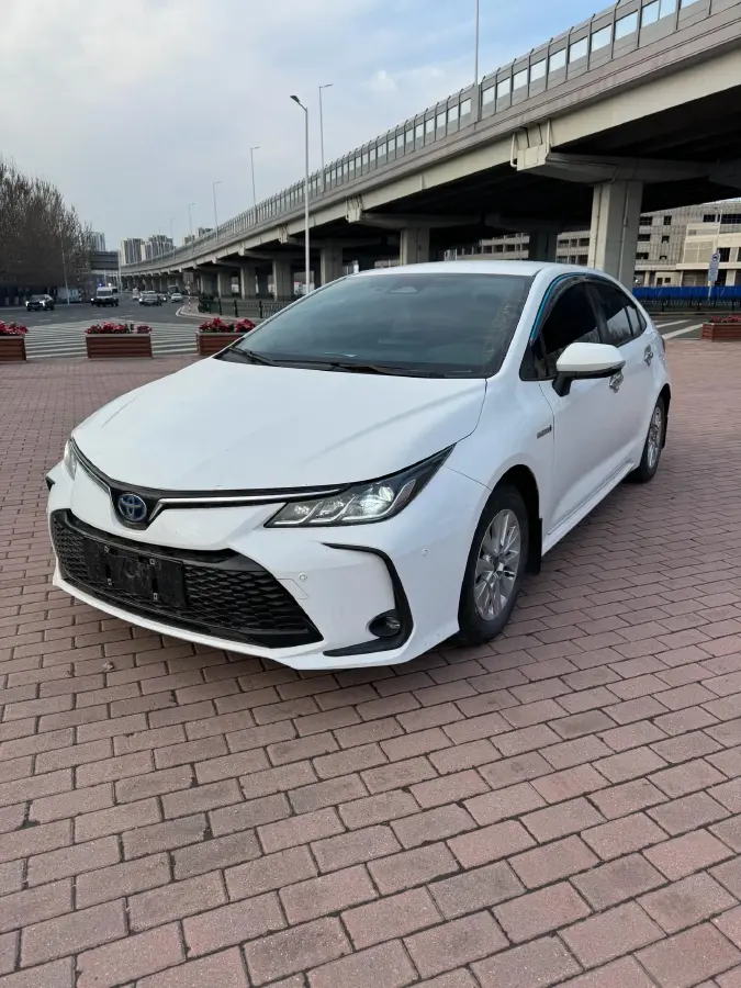 2023 Toyota Corolla 1.8L 98HP L4 E-CVT Hybrid