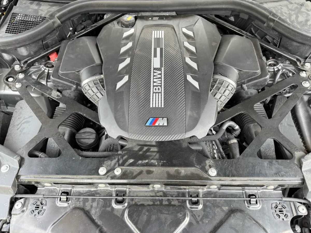 2020 BMW X6 M 4.4T 600HP V8 8AT,autocango,china used car exporter,china ev exporter,chinese used car exporter,chinese used ev exporter