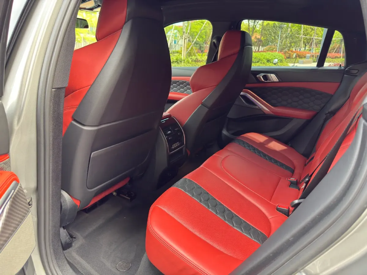 2020 BMW X6 M 4.4T 600HP V8 8AT,autocango,china used car exporter,china ev exporter,chinese used car exporter,chinese used ev exporter