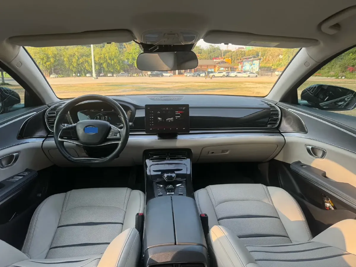 2022 BYD e9 BEV 63.36KWH,autocango,china used car exporter,china ev exporter,chinese used car exporter,chinese used ev exporter