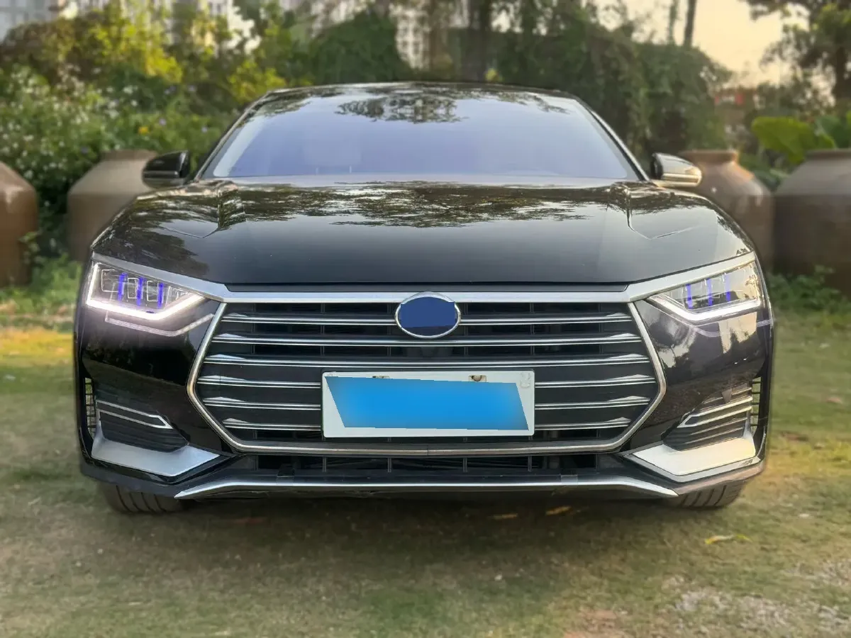 2022 BYD e9 BEV 63.36KWH,autocango,china used car exporter,china ev exporter,chinese used car exporter,chinese used ev exporter