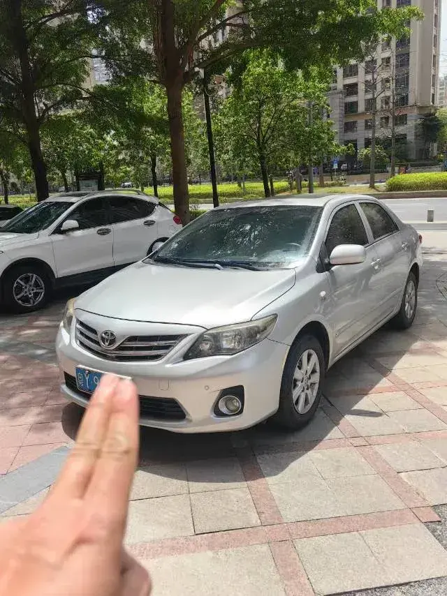 2013 Toyota Corolla 1.8L 140HP L4 CVT