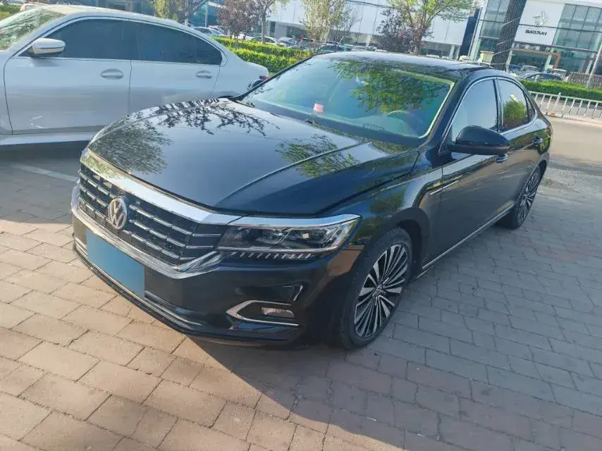 2020 Volkswagen Passat 2.0T 186HP L4 7DCT