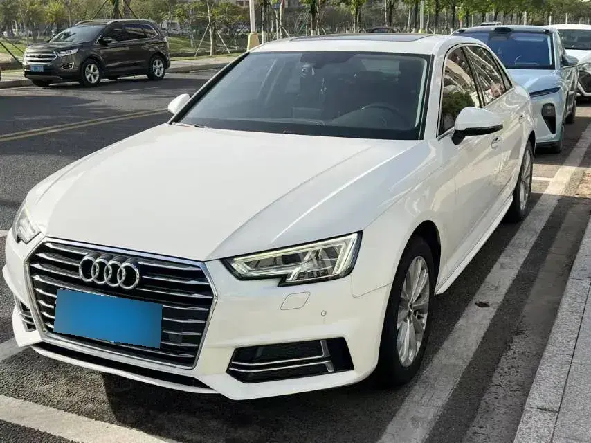 2019 Audi A4L 2.0T 190HP L4 7DCT