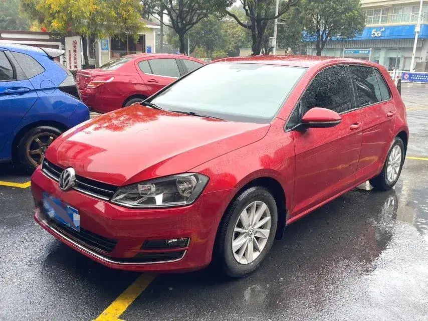 2012 Volkswagen Golf 1.6L 105HP L4 6AT