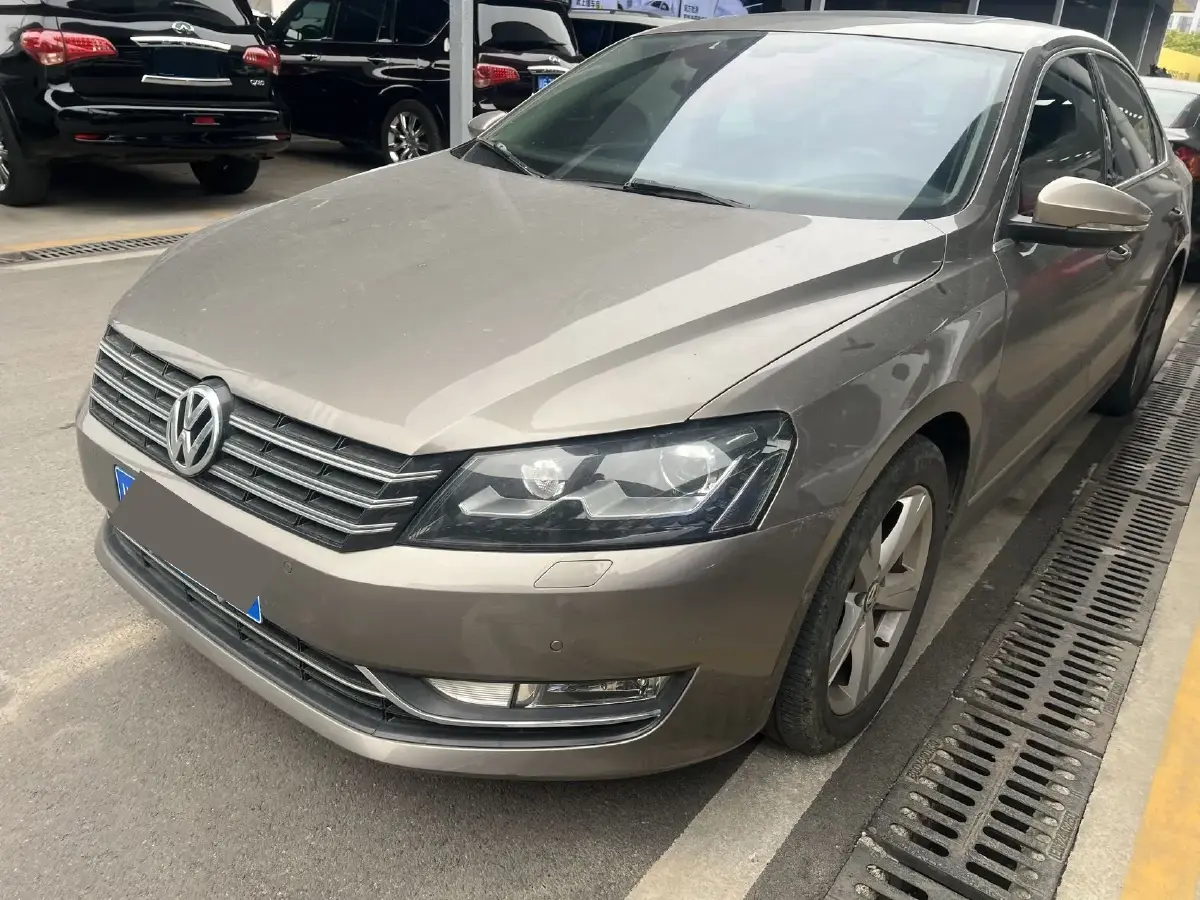 2011 Volkswagen Passat 1.8T 160HP L4 7DCT