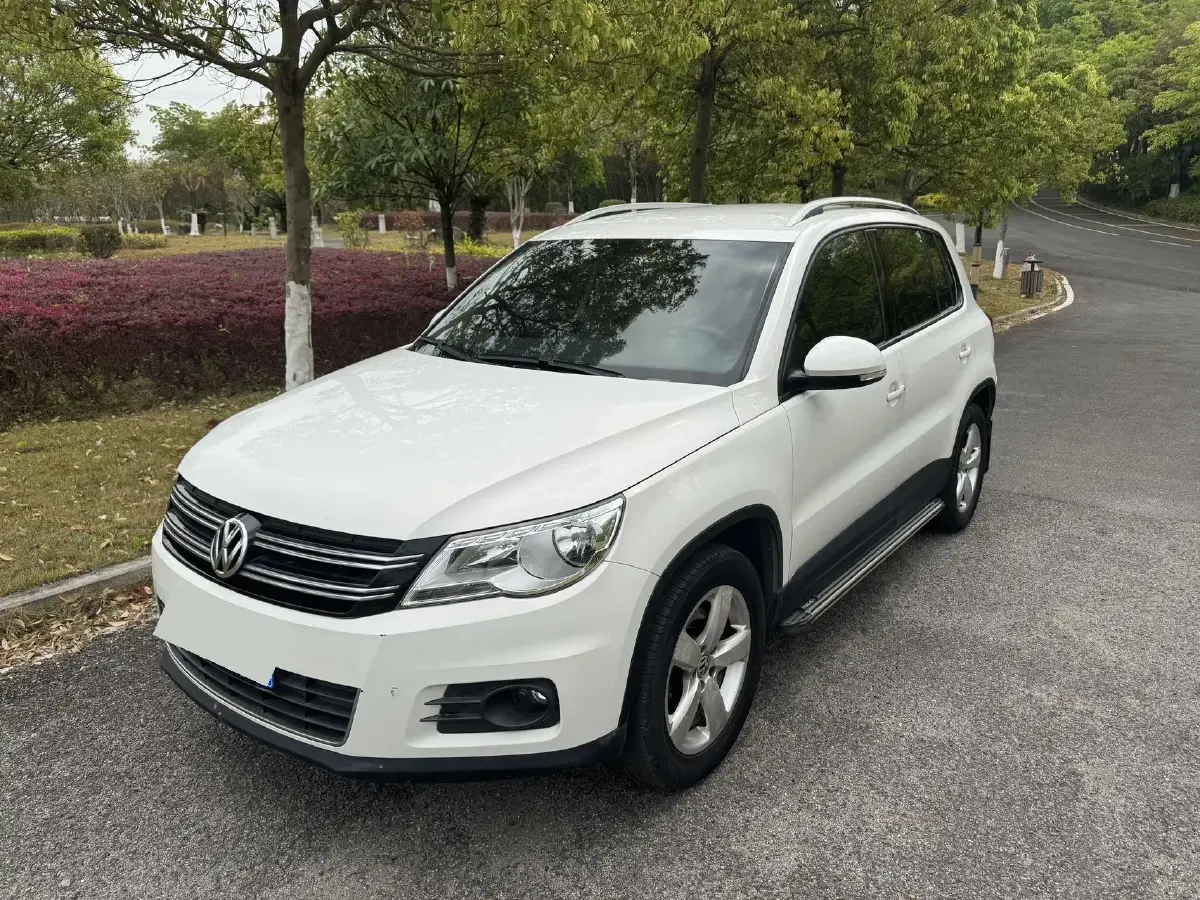 2012 Volkswagen Tiguan 1.8T 160HP L4 6MT