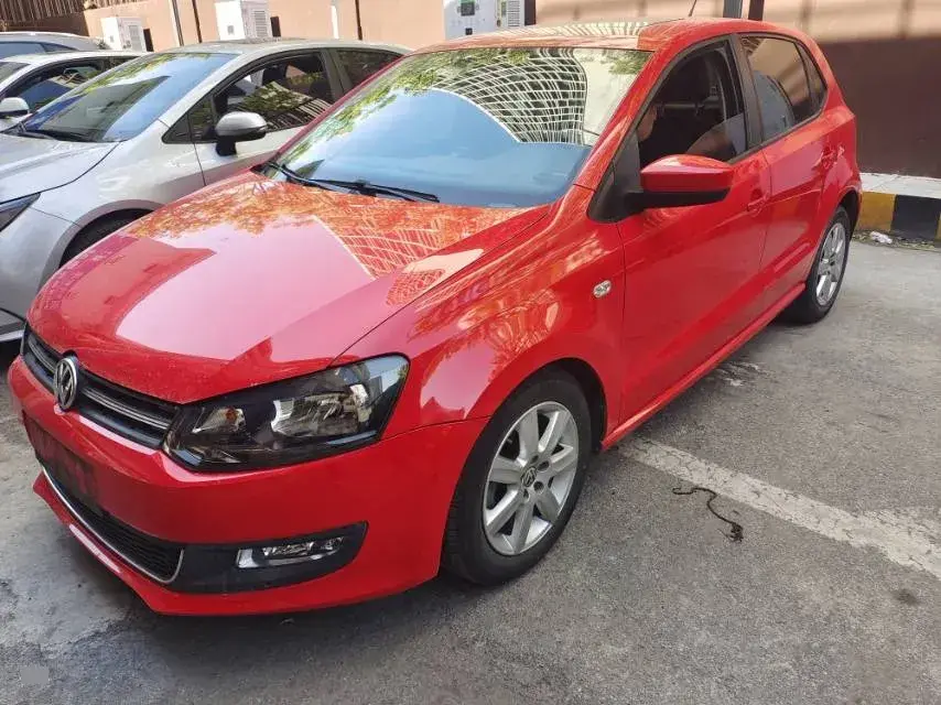 2011 Volkswagen Polo 1.4L 86HP L4 6AT