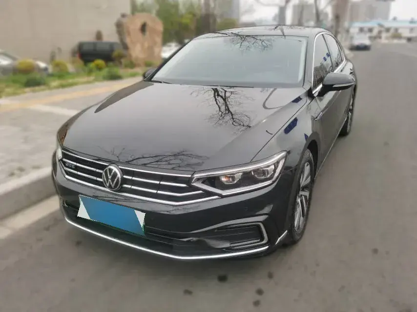 2022 Volkswagen Magotan GTE 1.4T 150HP L4 6DCT PHEV 13KWH