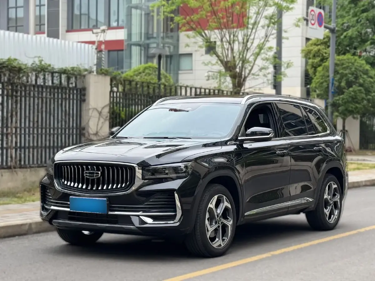 2024 Geely Monjaro 2.0T 238HP L4 8AT